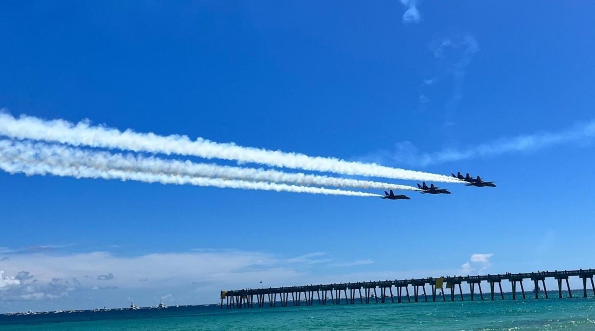 Holiday Express & - Pensacola Area By Ihg Gulf Breeze
